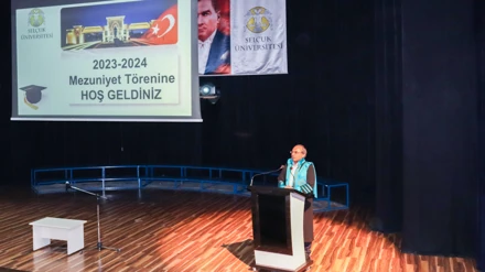 İlahiyat Fakültesinden 232 öğrenci mezun oldu